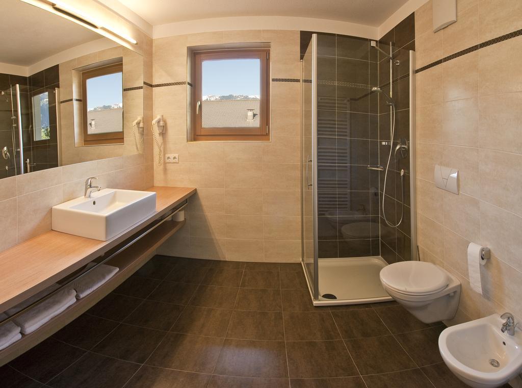 Hotel Foestlerhof Villa Ottone Buitenkant foto